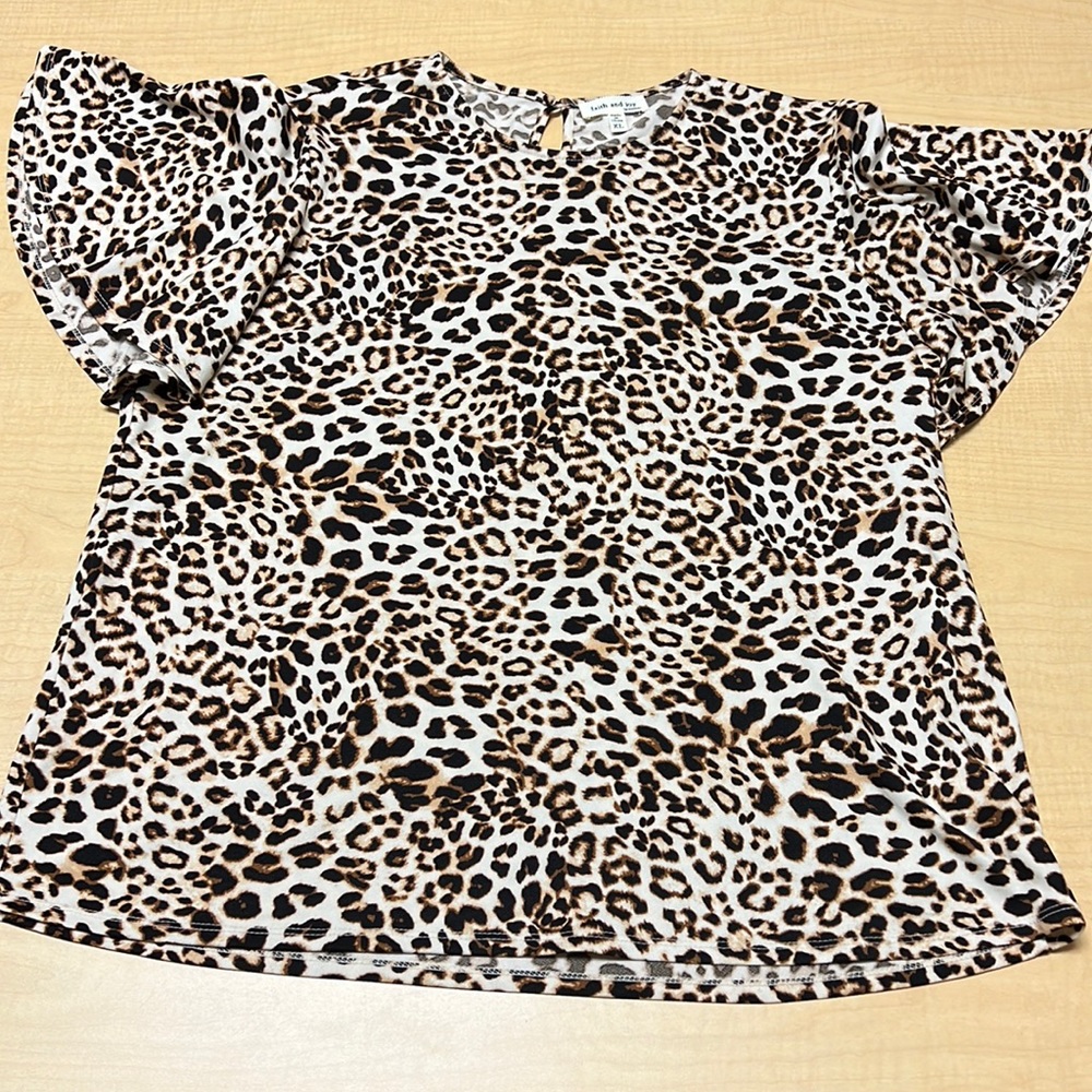 Faith& Joy leopard print top, size extra large
